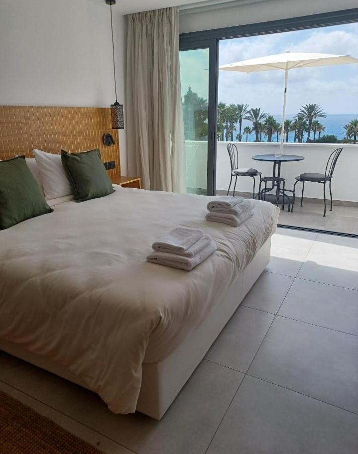 Terrazza Suites Пафос Экстерьер фото